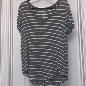 AMERICAN EAGLE SOFT & SEXY TEE
